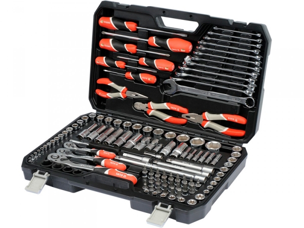 Большой набор инструмента для авто с ключами Yato YT-38881