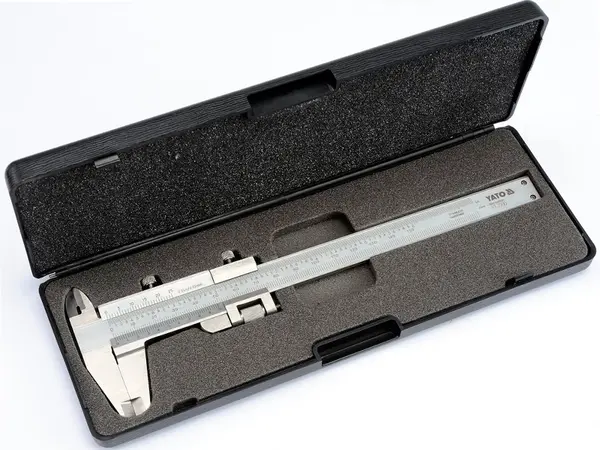 Штангенциркуль Yato 150мм