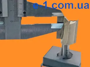 Пазовая прямая для выборки под петли фреза Глобус 1002 D18 d8 h20