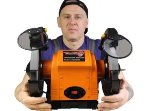 Точильный станок WorkMan RBG825A 200 мм 670 ватт