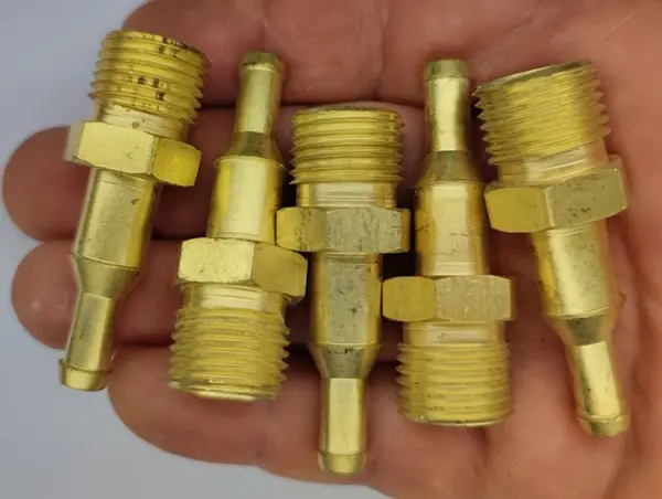 Ніпель для зварювальних редукторів на шланг 6/9мм