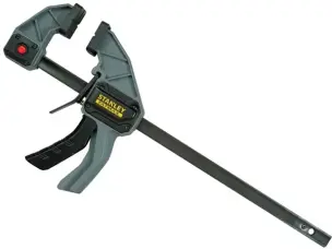 Струбцина автомат Stanley 135кг 600мм